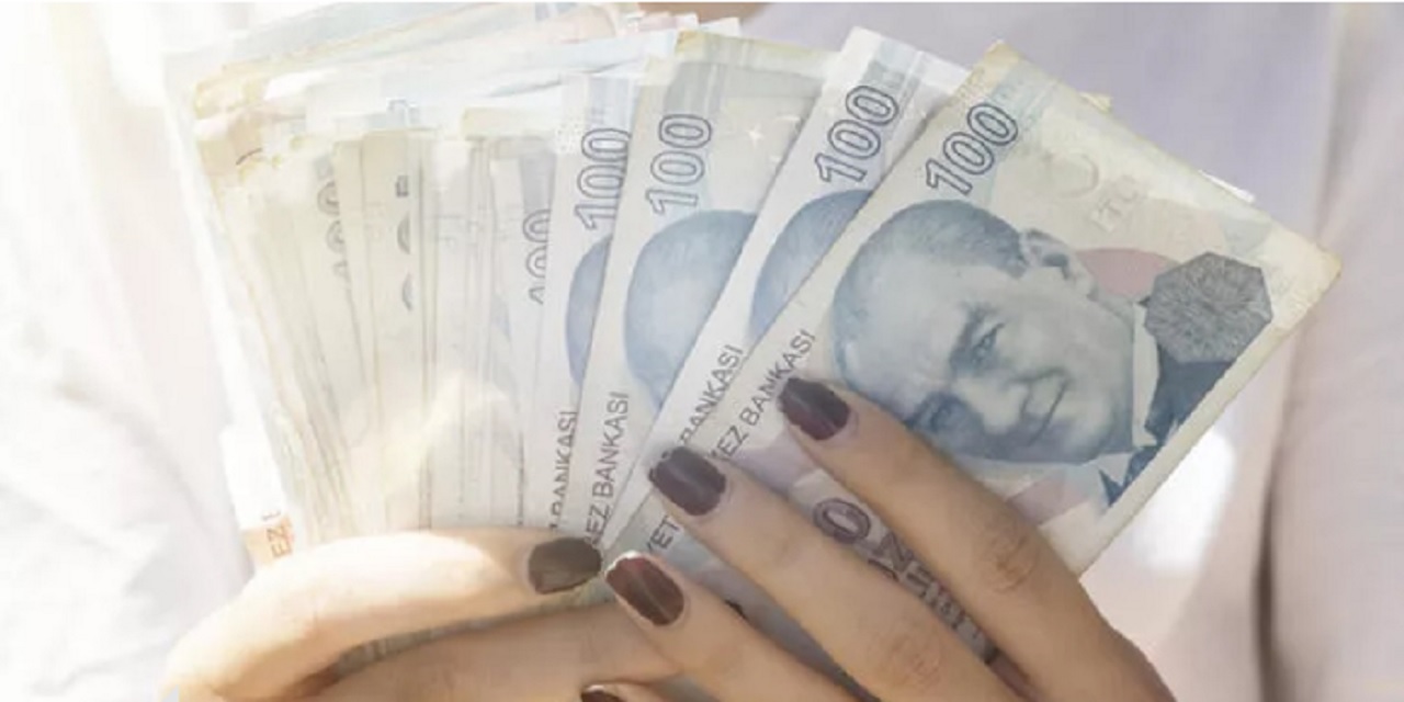 Detaylar Netleşti! PTT'den Maaş Gibi Ödeme Alacaksınız! İşte Ev Hanımlarına  2750 TL'lik O Ödemenin Detayları...